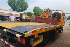 秀英区附近拖车电话号码服务